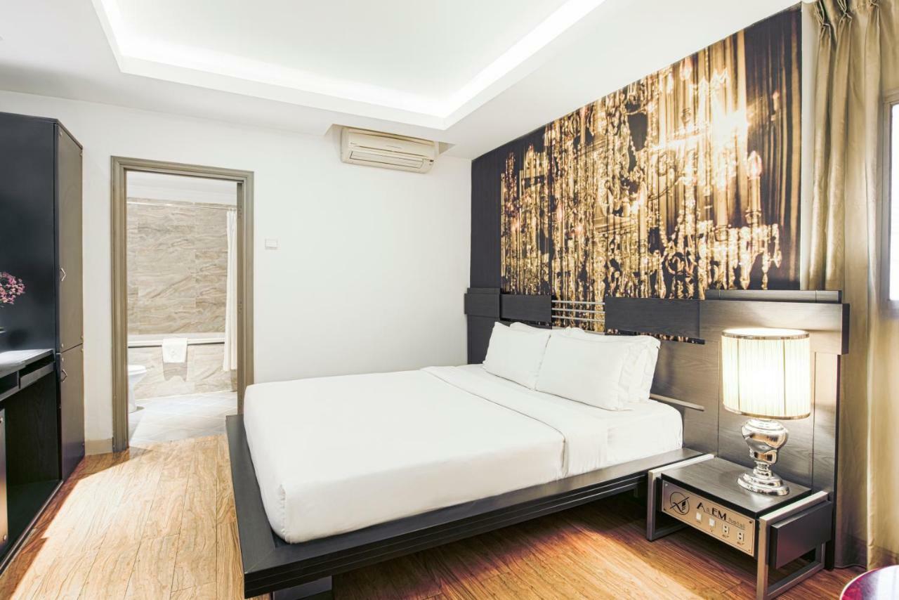 A&em - The Petit Khách sạn TP. Hồ Chí Minh